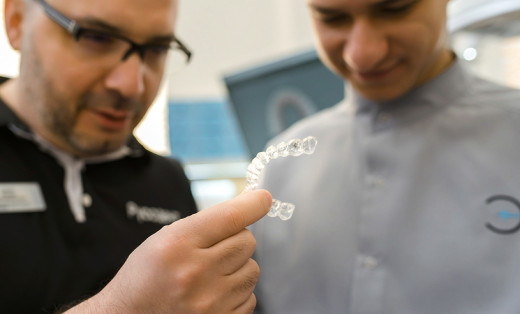 Почему элайнеры стоят каждой копейки